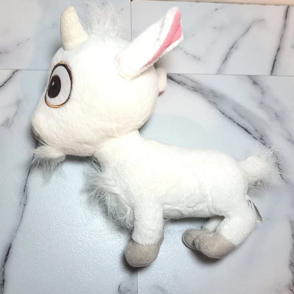 Despicable Me  Lucky the Unigoat Plush Minion Made White Goat Stuffed Animal 11